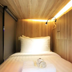 Lulu Hotel 3* Кровать в общем номере фото 12