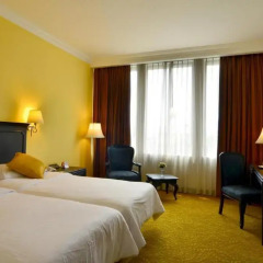Отель The Tawana Bangkok 3* Улучшенный номер с разными типами кроватей фото 7