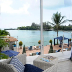 Отель Phuket Boat Quay 4* Номер Делюкс с различными типами кроватей фото 14