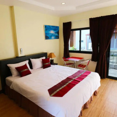 Отель Kamala Beach Guesthouse комната для гостей