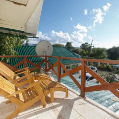 Отель Jamilya B&B Кыргызстан, Каракол - отзывы, цены и фото номеров - забронировать отель Jamilya B&B онлайн балкон