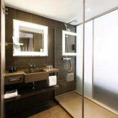 Отель Novotel Istanbul Bosphorus 5* Улучшенный номер с различными типами кроватей фото 3