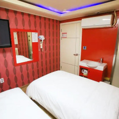 Real Boutique Hotel 2* Стандартный номер с 2 отдельными кроватями фото 2