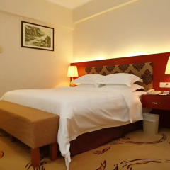 Guangzhou Carefree Hotel 3* Номер Бизнес с различными типами кроватей