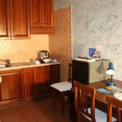 Отель Euro House Inn Airport 4* Апартаменты с различными типами кроватей фото 24