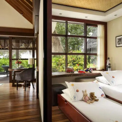 Отель Four Seasons Maldives At Kuda Huraa 5* Бунгало с различными типами кроватей фото 7