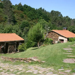 Отель Quinta Da Rabaçosa - Turismo Rural Кастро-Дайре фото 10