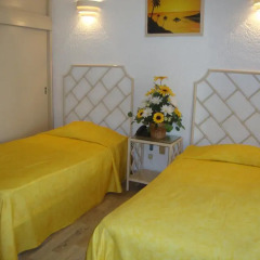 Sands Acapulco Hotel & Bungalows 2* Бунгало с разными типами кроватей фото 3