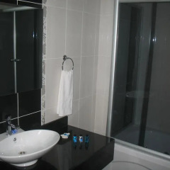 Shilla Hotel Турция, Йолчаты - отзывы, цены и фото номеров - забронировать отель Shilla Hotel онлайн ванная