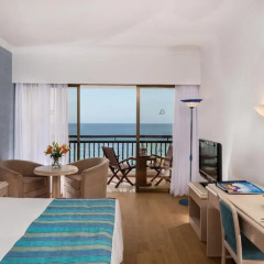 Coral Beach Hotel and Resort 5* Стандартный номер с различными типами кроватей фото 2