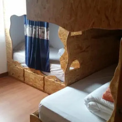 Отель Guest House Host O Morro Кровать в мужском общем номере с двухъярусными кроватями фото 19