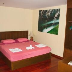 Отель Patong Tower Holiday Rentals Патонг сейф в номере