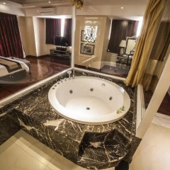 Moonlight Hotel Hue 4* Люкс с различными типами кроватей фото 2