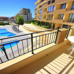 Апартаменты Menada Luxor Apartments балкон