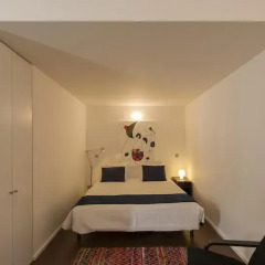 Отель Fine Arts Guesthouse 4* Стандартный номер с 2 отдельными кроватями фото 8