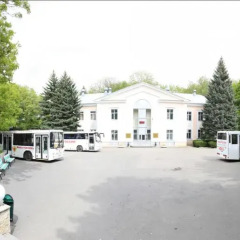 Гостиница Sanatoriy Salut в Железноводске отзывы, цены и фото номеров - забронировать гостиницу Sanatoriy Salut онлайн Железноводск парковка