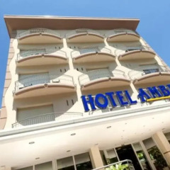 Ambra Hotel Римини пляж