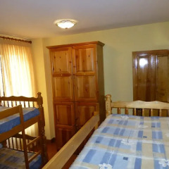 Отель Albergue Turistico Briz Кровать в общем номере с двухъярусной кроватью