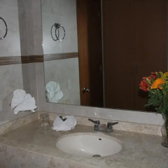 Hotel Real Zapopan 3* Стандартный номер с различными типами кроватей фото 2