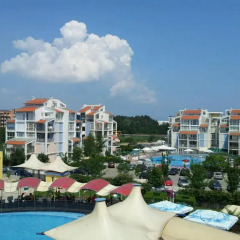 Апартаменты Bulgarienhus Elit Apartments Солнечный берег бассейн фото 2