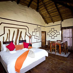 Отель Addo Palace Bush Huts Шале с различными типами кроватей фото 23