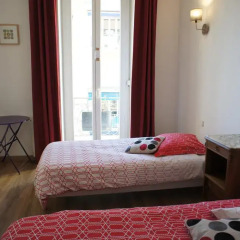 Отель Vieux Nice Garibaldi Ницца комната для гостей