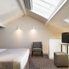 Отель Hôtel A La Villa des Artistes 3* Люкс с различными типами кроватей фото 3