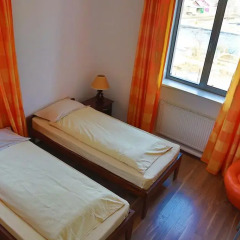 Отель Amir Hotel Кыргызстан, Каракол - отзывы, цены и фото номеров - забронировать отель Amir Hotel онлайн детские мероприятия фото 2