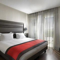 Отель Holiday Suites Полулюкс фото 13