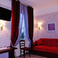 Отель Hôtel Les Chansonniers Стандартный номер с различными типами кроватей фото 2