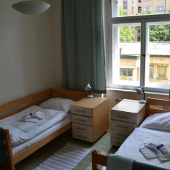 Hostel Mikoláše Alše Прага комната для гостей