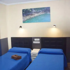 Отель Hostal Numancia Стандартный номер фото 4