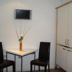 Отель Mstay 291 Suites Номер Делюкс с различными типами кроватей фото 9