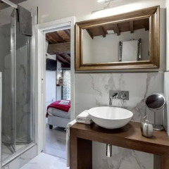 Отель Home Boutique Santa Maria Novella 3* Представительский номер с различными типами кроватей фото 15