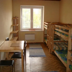 Fortuna Hostel Стандартный номер с двуспальной кроватью (общая ванная комната)
