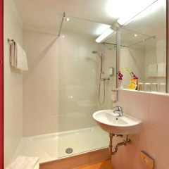 Comfort Hotel Lichtenberg 3* Стандартный номер с двуспальной кроватью фото 4