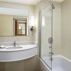 Sheraton Brussels Airport Hotel 4* Полулюкс с различными типами кроватей фото 3