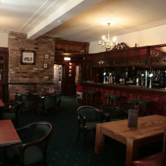 Отель The Plough Inn гостиничный бар