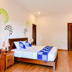 Отель Tra Que Riverside Homestay 2* Улучшенный номер с различными типами кроватей фото 4