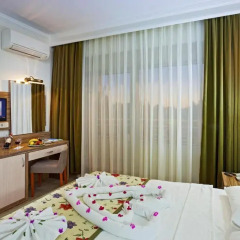 Venus Hotel 4* Стандартный номер с двуспальной кроватью