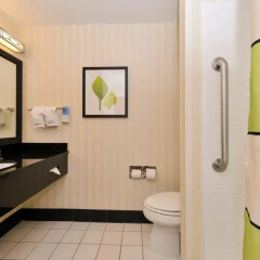 Отель Fairfield Inn And Suites By Marriott Columbus West 3* Стандартный номер