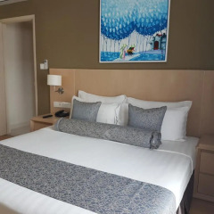Отель Somerset Ho Chi Minh City 4* Улучшенные апартаменты с различными типами кроватей фото 4
