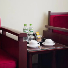 Hanoi Imperial Hotel 4* Улучшенный номер с различными типами кроватей фото 5