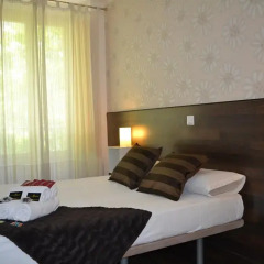 Отель Hostal El Brezo Стандартный номер с различными типами кроватей фото 36