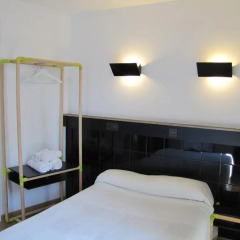 Отель Hostal Athenas 3* Стандартный номер