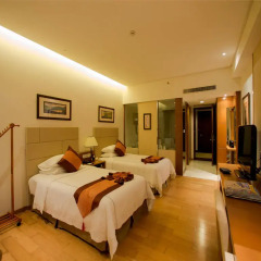 Отель Mingshen Golf & Bay Resort Sanya 4* Стандартный номер с различными типами кроватей фото 2