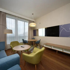 Гостиница Holiday Inn Moscow Seligerskaya 4* Представительский люкс с различными типами кроватей фото 3