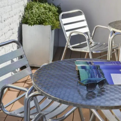 Отель Happy People Plaza Espana Apartments Испания, Барселона - отзывы, цены и фото номеров - забронировать отель Happy People Plaza Espana Apartments онлайн балкон