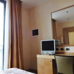 Hotel Tiffany Milano Треццано-суль-Навиглио удобства в номере фото 3