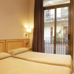 Отель Hostal Nuevo Colon Стандартный номер фото 7